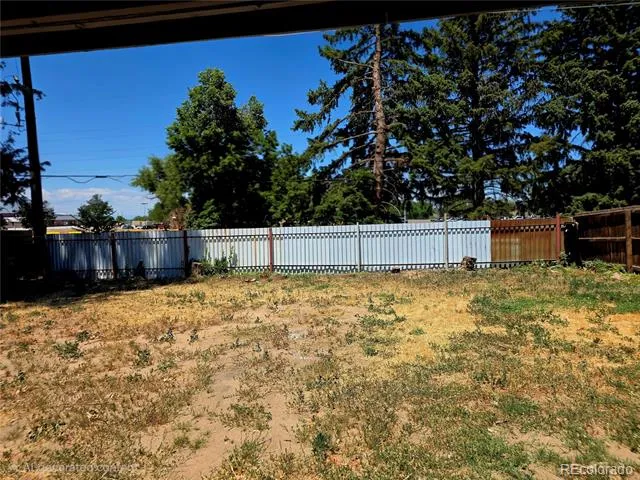12321 Randolph Place Denver, CO 80239