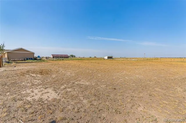9 E Ranch Road Wiggins, CO 80654