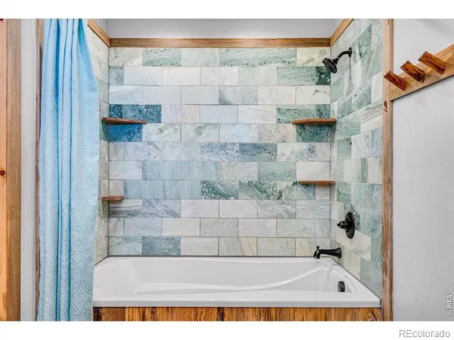 80 Lookout Drive Lyons, CO 80540