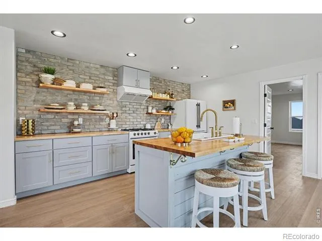 125 6th Street Dacono, CO 80514