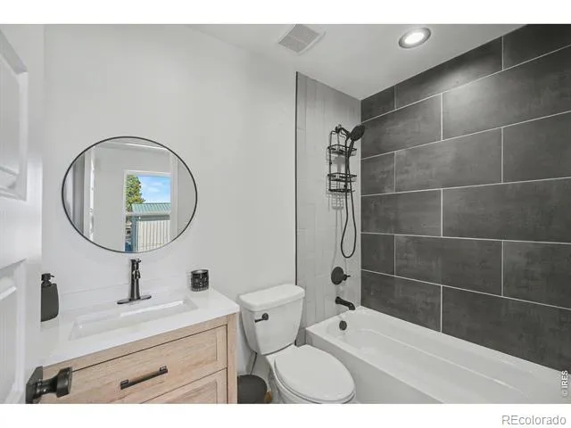 125 6th Street Dacono, CO 80514