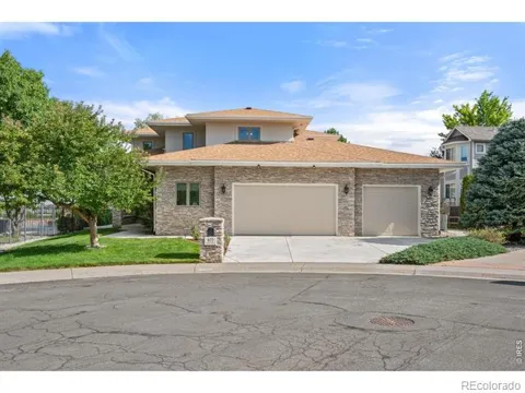 977 Thorncreek Court