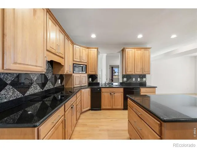 977 Thorncreek Court Thornton, CO 80241