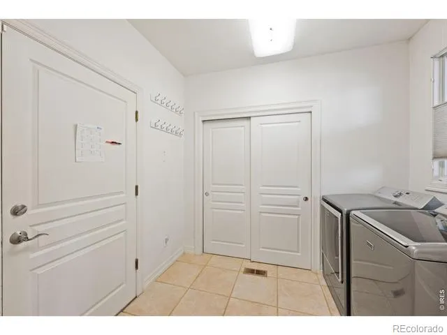 977 Thorncreek Court Thornton, CO 80241