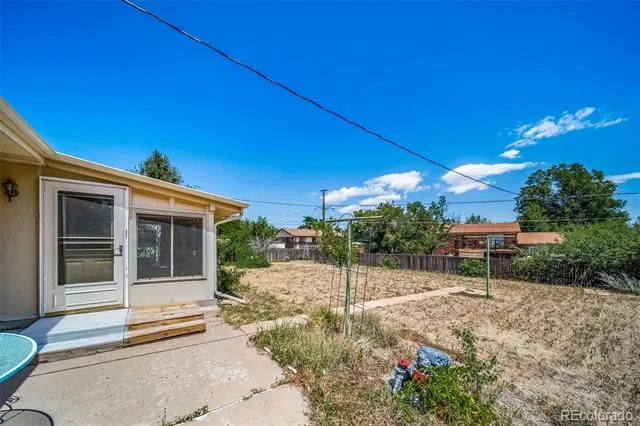 380 S Uvalda Street Aurora, CO 80012