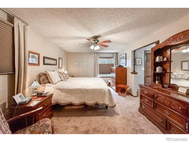 2806 Lake Park Way Longmont, CO 80503