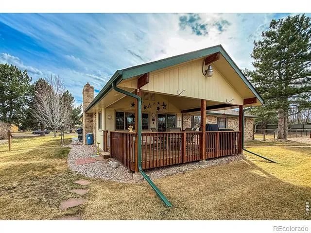 2806 Lake Park Way Longmont, CO 80503