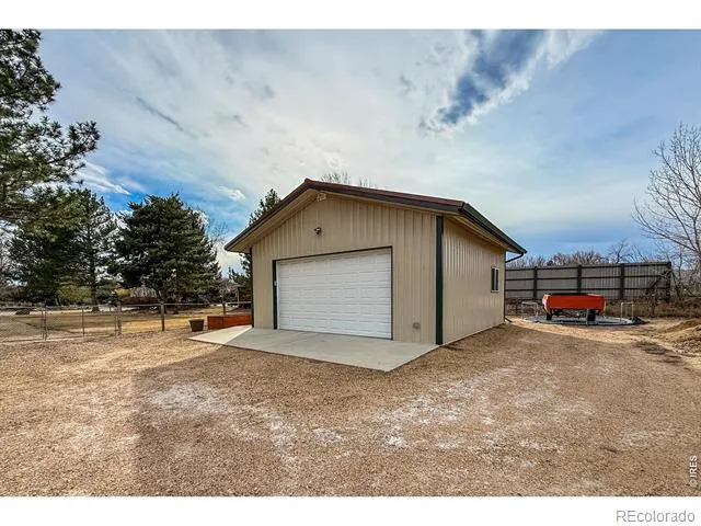 2806 Lake Park Way Longmont, CO 80503