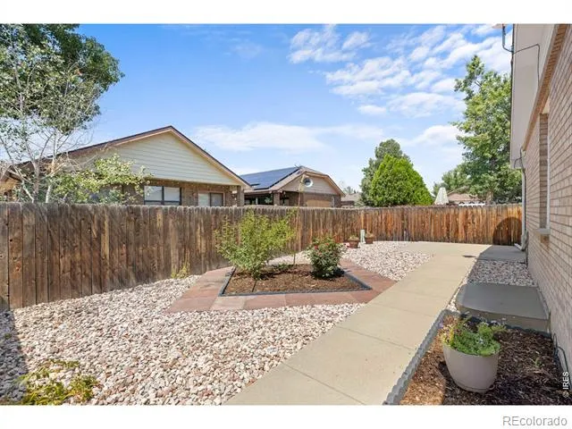 809 Zweck Court Longmont, CO 80503