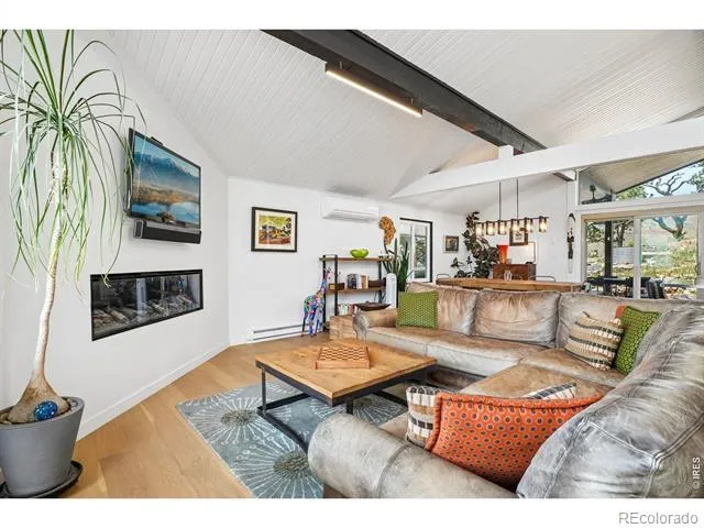 8473 Stoneridge Terrace Boulder, CO 80302