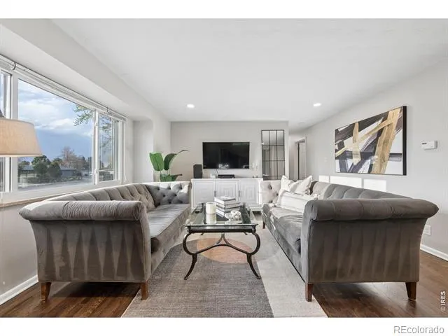 3148 E Maplewood Avenue Centennial, CO 80121