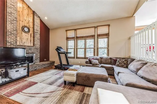 5103 S Laredo Way Centennial, CO 80015