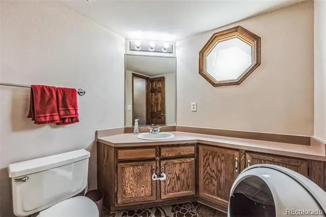 5103 S Laredo Way Centennial, CO 80015