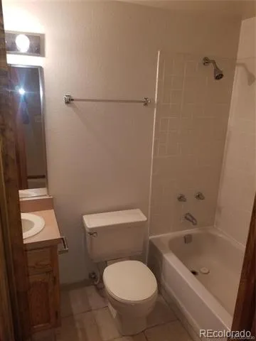 5103 S Laredo Way Centennial, CO 80015