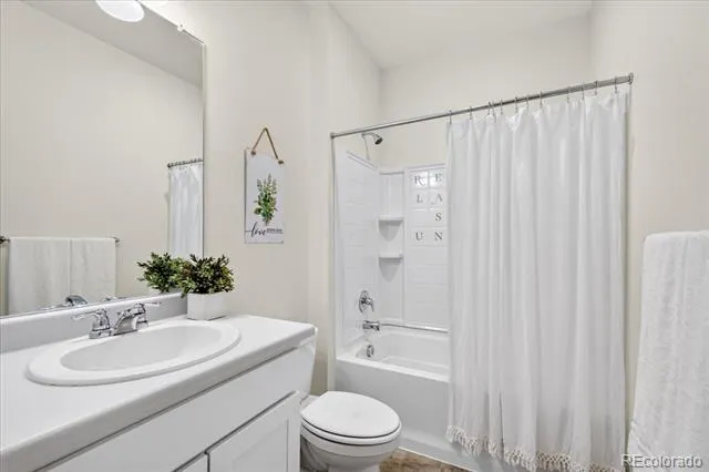 2301 Mountain Sky Drive Fort Lupton, CO 80621