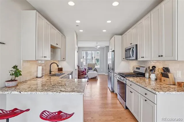 888 S Valentia Street #17-103 Denver, CO 80247