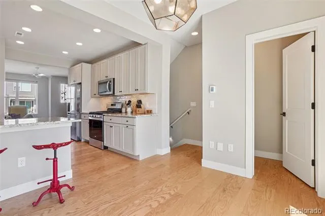 888 S Valentia Street #17-103 Denver, CO 80247