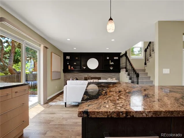 7958 S Roslyn Way Centennial, CO 80112