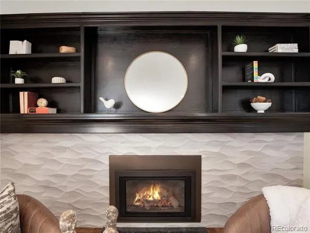 7958 S Roslyn Way Centennial, CO 80112