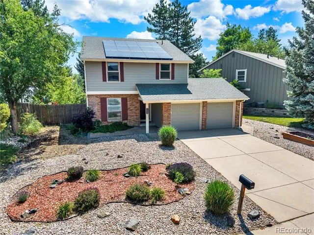 7958 S Roslyn Way Centennial, CO 80112