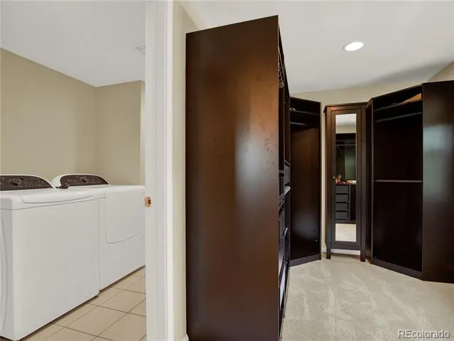 7958 S Roslyn Way Centennial, CO 80112