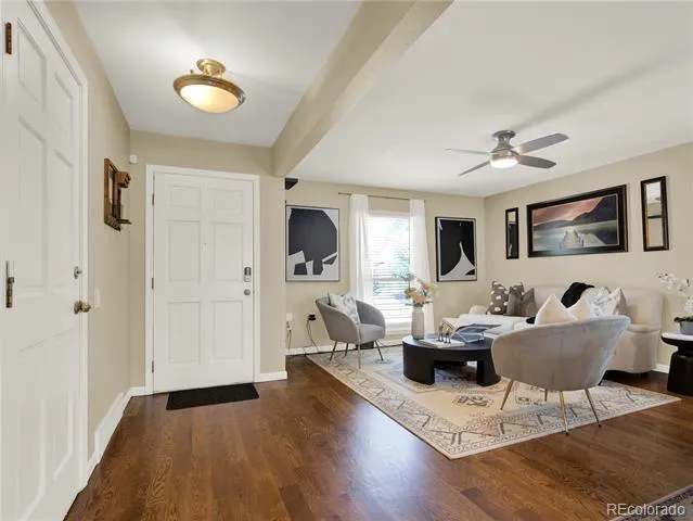 7958 S Roslyn Way Centennial, CO 80112