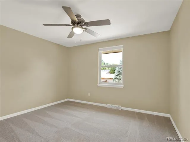 7958 S Roslyn Way Centennial, CO 80112
