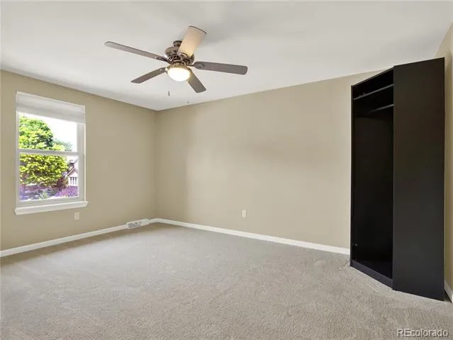 7958 S Roslyn Way Centennial, CO 80112