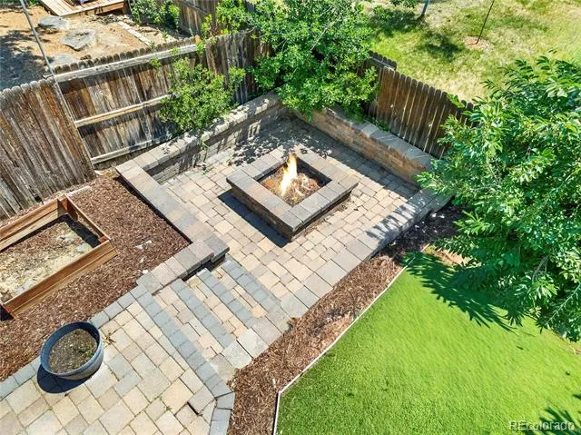 7958 S Roslyn Way Centennial, CO 80112