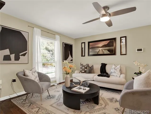 7958 S Roslyn Way Centennial, CO 80112