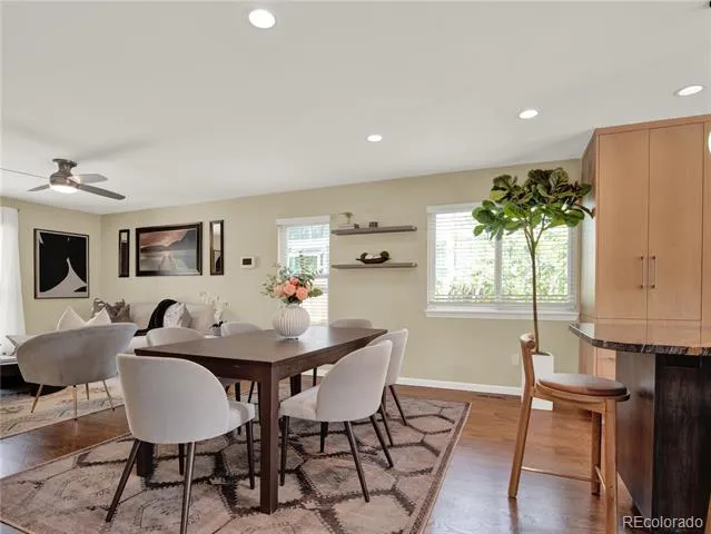 7958 S Roslyn Way Centennial, CO 80112