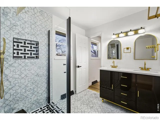 1080 S Garrison Street Lakewood, CO 80226