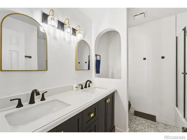 1080 S Garrison Street Lakewood, CO 80226