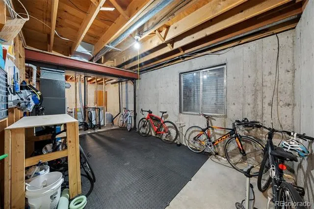 11825 E Cornell Circle Aurora, CO 80014