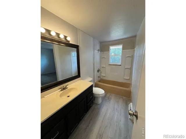 47 University Drive Longmont, CO 80503