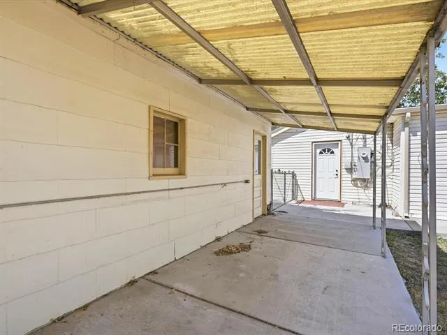 1180 Vaughn Street Aurora, CO 80011
