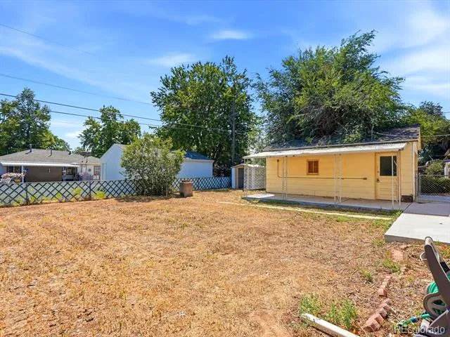 1180 Vaughn Street Aurora, CO 80011