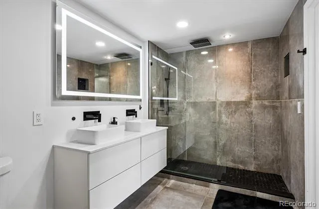 1475 Delgany Street #605 Denver, CO 80202