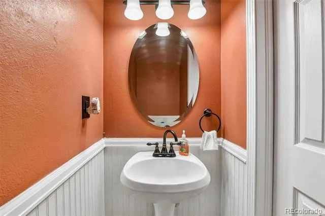 4502 S Pagosa Circle Aurora, CO 80015