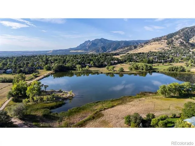 4017 Wonderland Hill Avenue Boulder, CO 80304