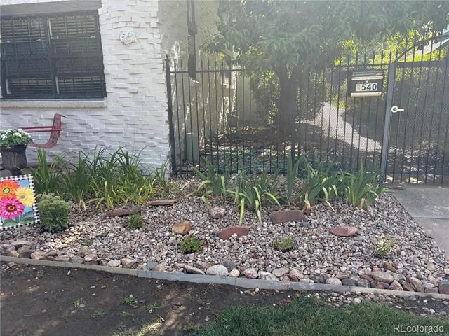 3538 S Ivanhoe Street Denver, CO 80237