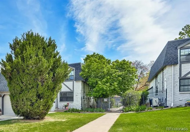 3538 S Ivanhoe Street Denver, CO 80237
