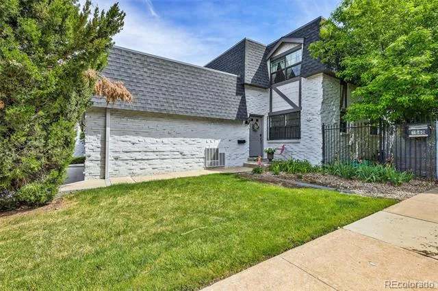 3538 S Ivanhoe Street Denver, CO 80237