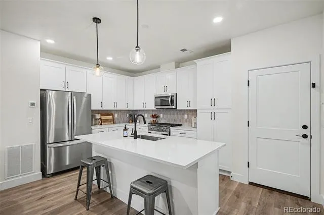 7186 Watercress Drive Littleton, CO 80125