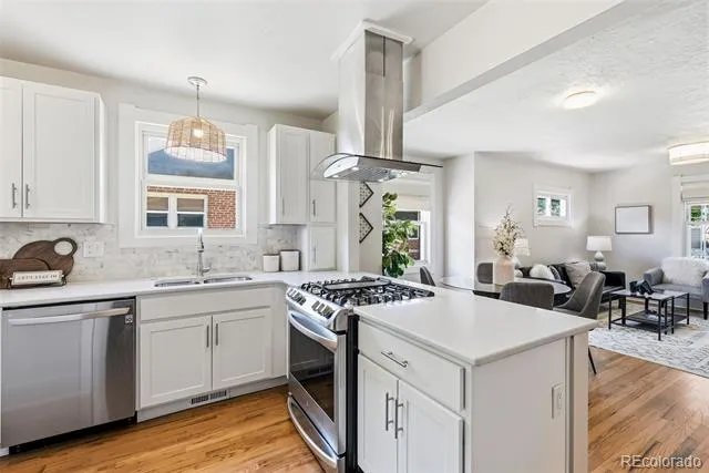 1660 Tamarac Street Denver, CO 80220