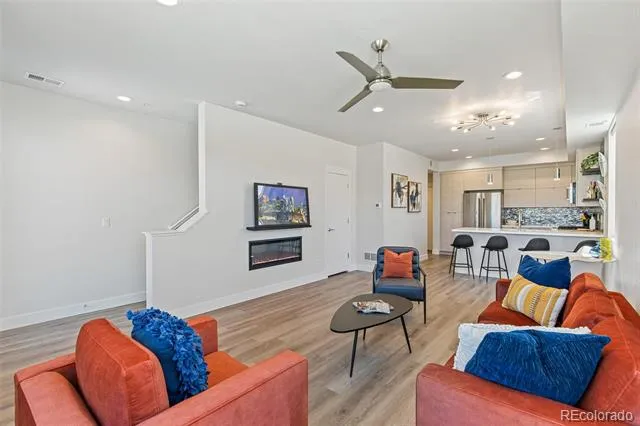 6305 King Court Denver, CO 80221