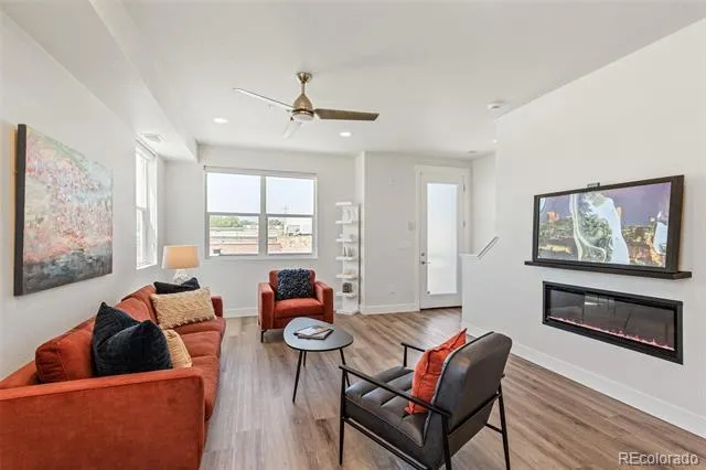 6305 King Court Denver, CO 80221