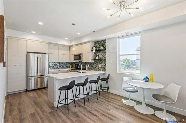 6305 King Court Denver, CO 80221