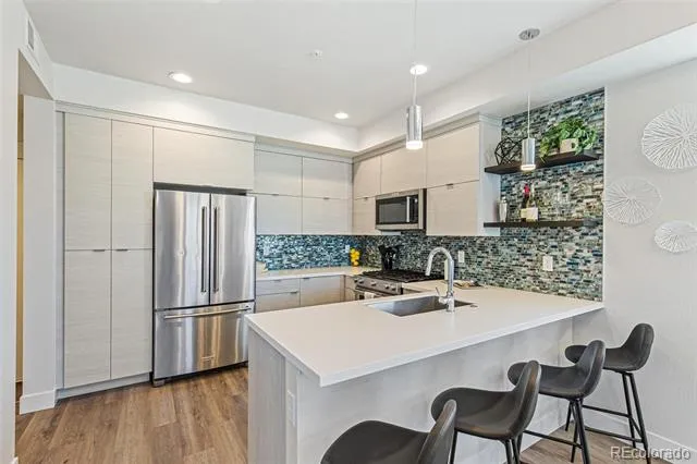 6305 King Court Denver, CO 80221