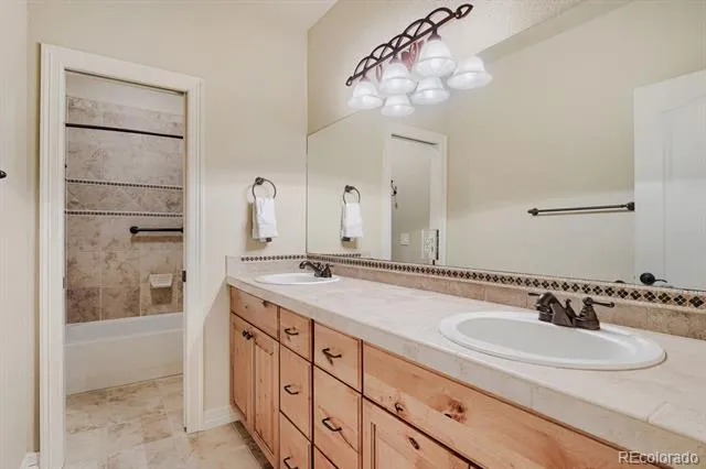 552 Wenlock Court Castle Rock, CO 80104